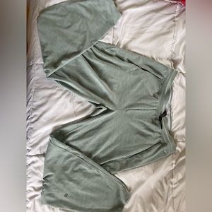 New without tags Lululemon grey at ease pants